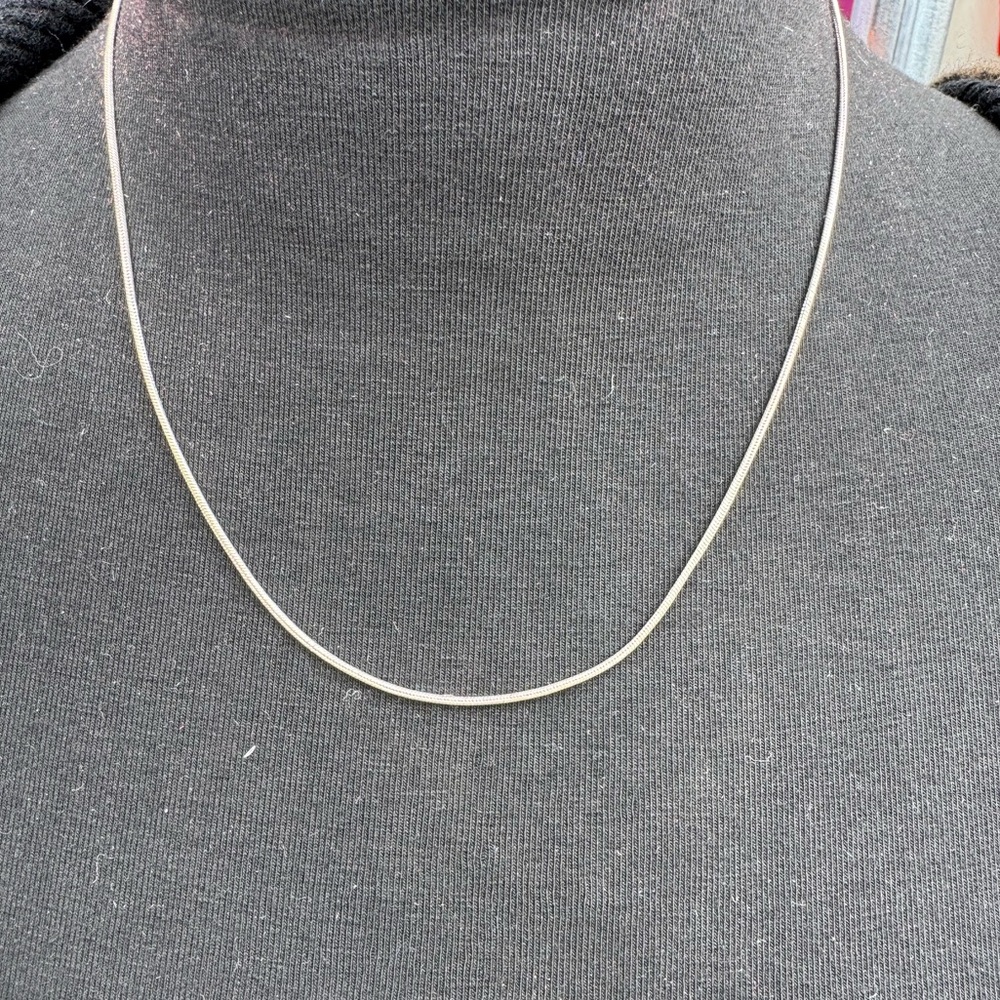 Elegant Silver Necklace